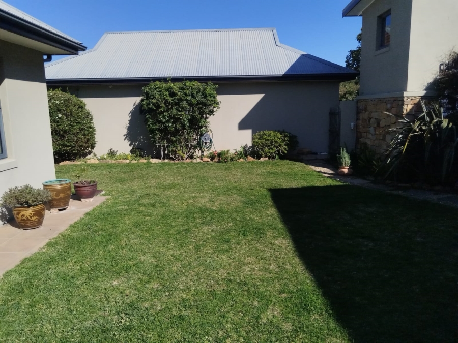 To Let 4 Bedroom Property for Rent in Kenrock Country Estate Western Cape